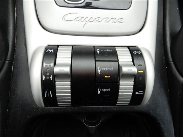 2005 Porsche CAYENNE — миниатюра 10