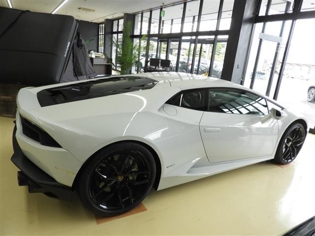 صورة 5 لـ 2016 Lamborghini HURACAN