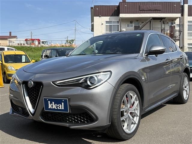 صورة 9 لـ 2018 ALFA Romeo STELVIO