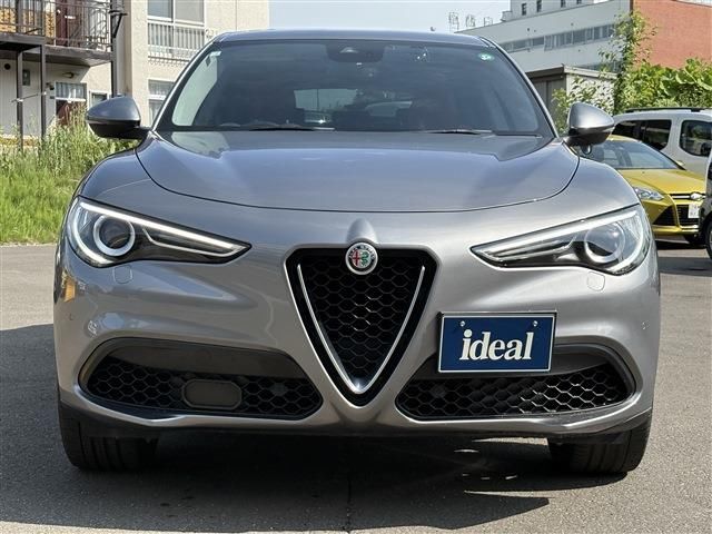 صورة 2 لـ 2018 ALFA Romeo STELVIO