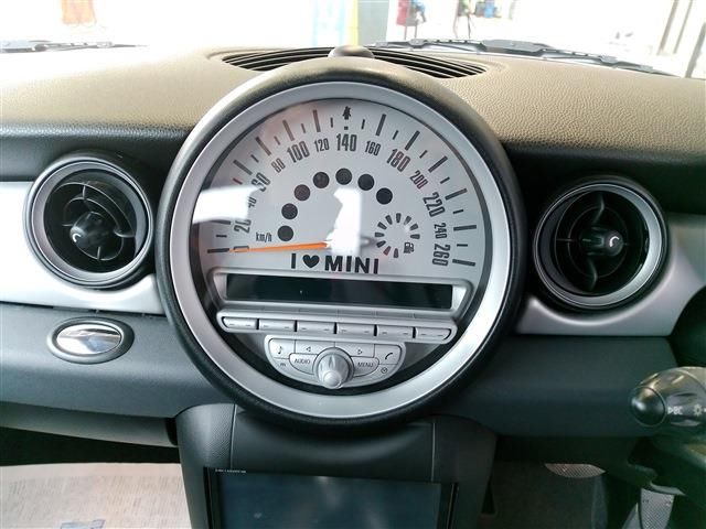 2009 MINI CLUBMAN — миниатюра 15