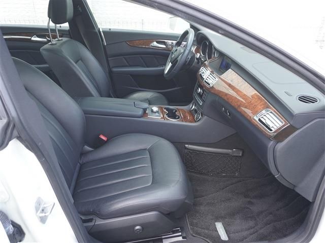 2011 Mercedes-BENZ CLS — миниатюра 12