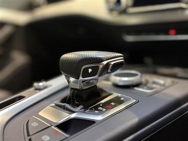 صورة مصغرة 29 لـ 2016 AUDI A4 AVANT