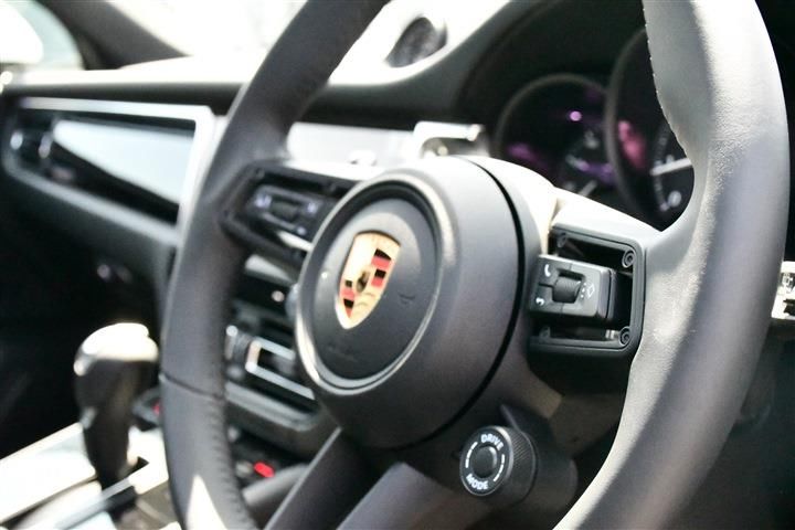 2025 Porsche MACAN — миниатюра 26