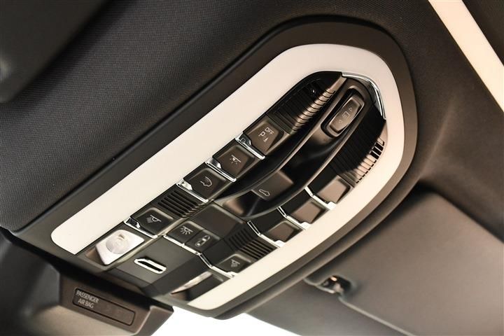 2025 Porsche MACAN — миниатюра 15
