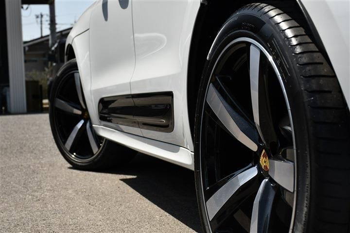 2025 Porsche MACAN — миниатюра 2