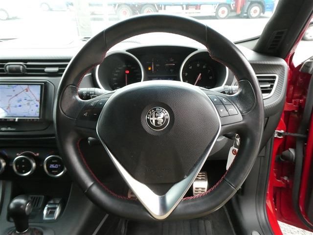 2021 ALFA Romeo GIULIETTA — миниатюра 18