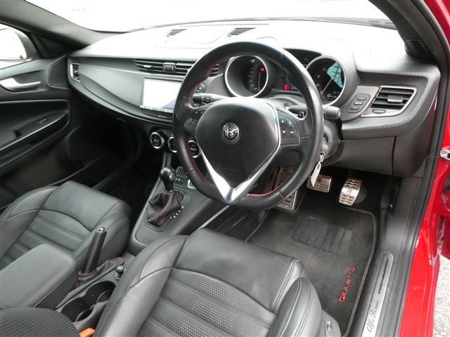 2021 ALFA Romeo GIULIETTA — миниатюра 23