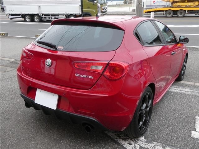 2021 ALFA Romeo GIULIETTA — миниатюра 4
