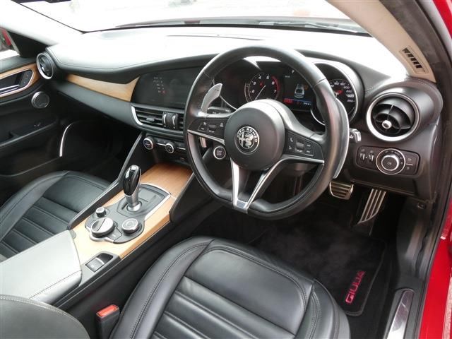 2018 ALFA Romeo JULIA — миниатюра 24