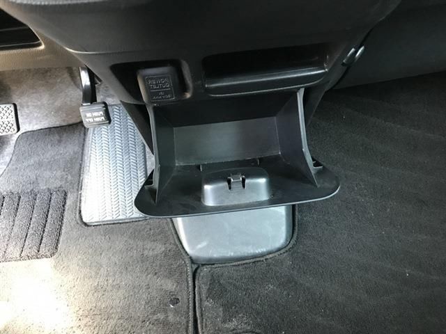 2012 Honda N-BOX CUSTOM — миниатюра 25
