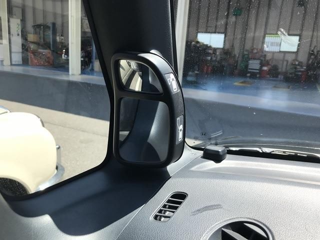 2012 Honda N-BOX CUSTOM — миниатюра 27