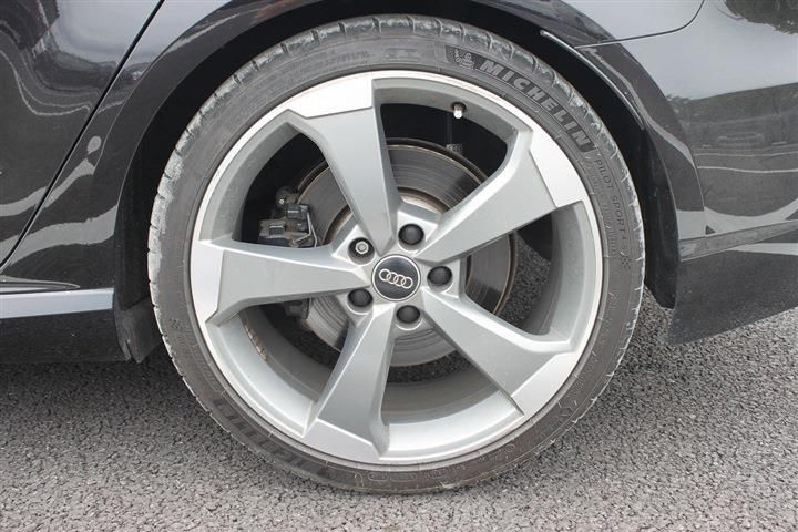 صورة مصغرة 29 لـ 2015 AUDI RS3 SPORTBACK