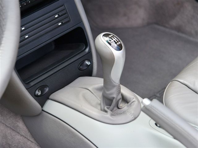 صورة مصغرة 24 لـ 2003 Porsche 911