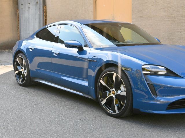 2021 Porsche TAYCAN 缩略图 4