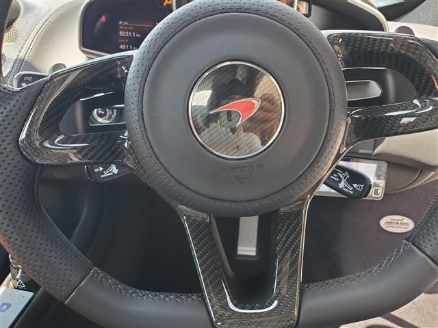 صورة مصغرة 17 لـ 2013 Mclaren MP4-12C SPIDER