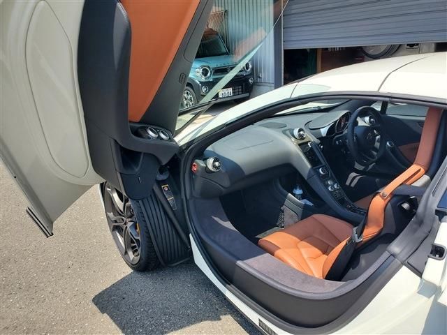 صورة مصغرة 22 لـ 2013 Mclaren MP4-12C SPIDER