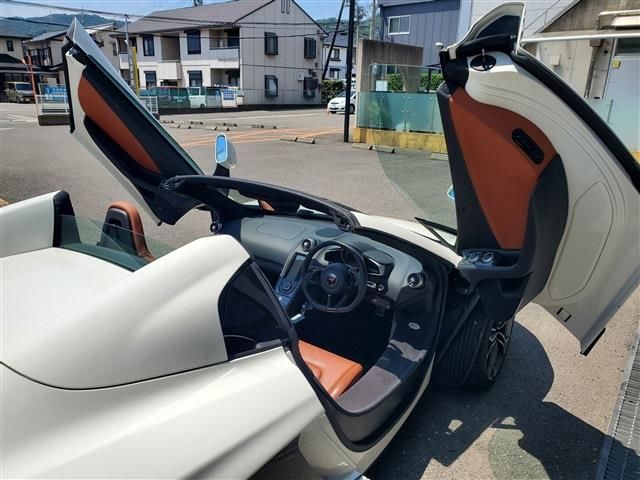 صورة مصغرة 23 لـ 2013 Mclaren MP4-12C SPIDER