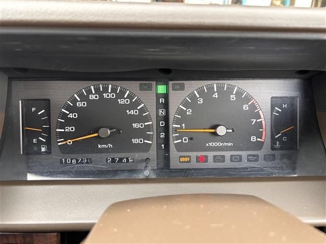 1990 Nissan CEDRIC — миниатюра 14