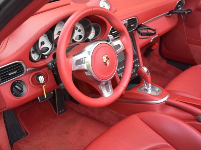 2010 Porsche 911 — миниатюра 23