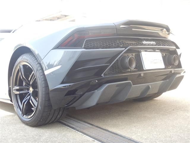صورة 7 لـ 2021 Lamborghini HURACAN