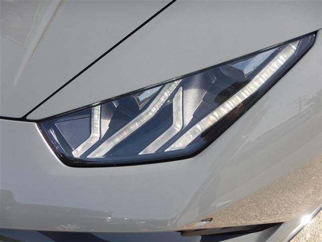 صورة 6 لـ 2021 Lamborghini HURACAN