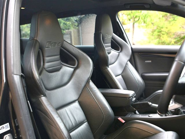 صورة مصغرة 18 لـ 2007 AUDI RS4 AVANT