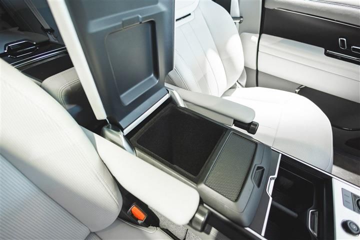 2023 LAND Rover RANGE ROVER — миниатюра 26