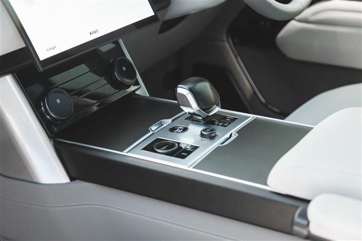 2023 LAND Rover RANGE ROVER — миниатюра 12