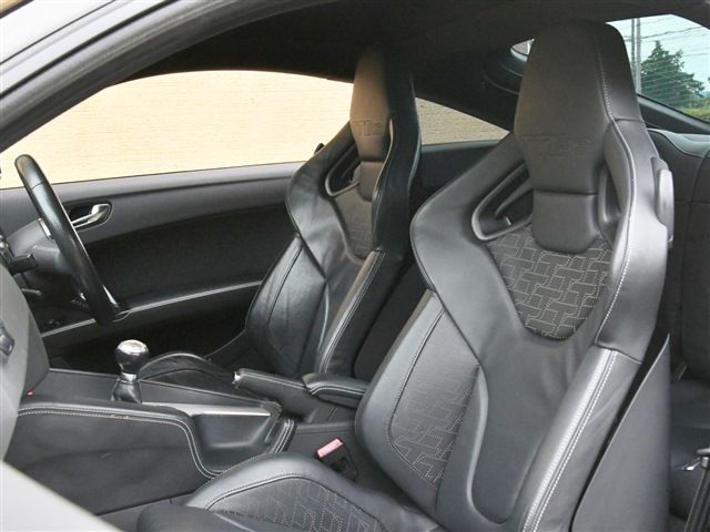 صورة مصغرة 19 لـ 2010 AUDI TT RS COUPE