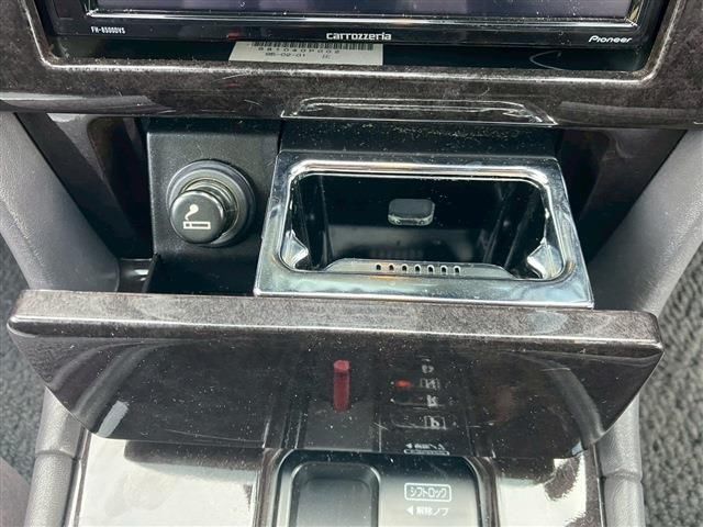 صورة مصغرة 21 لـ 1995 Nissan GLORIA