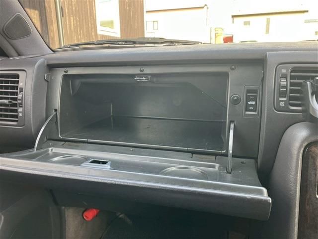 صورة مصغرة 29 لـ 1995 Nissan GLORIA