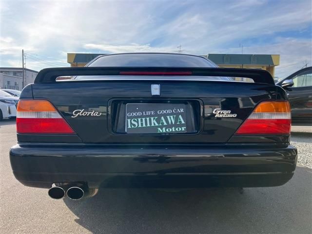 صورة 10 لـ 1995 Nissan GLORIA