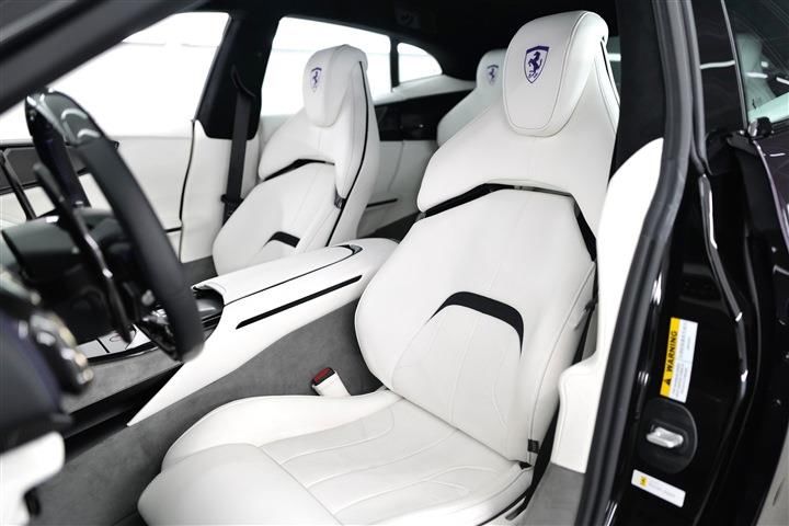 صورة مصغرة 20 لـ 2025 Ferrari PUROSANGUE