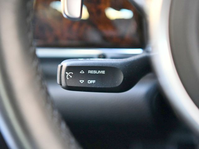 2014 Porsche PANAMERA — миниатюра 23