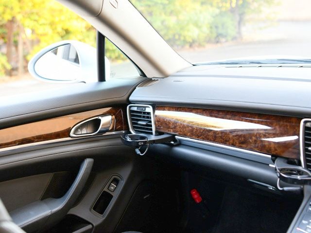 2014 Porsche PANAMERA — миниатюра 25