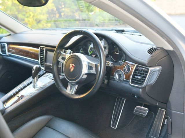 2014 Porsche PANAMERA — миниатюра 26