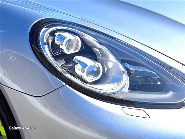 2014 Porsche PANAMERA — миниатюра 5