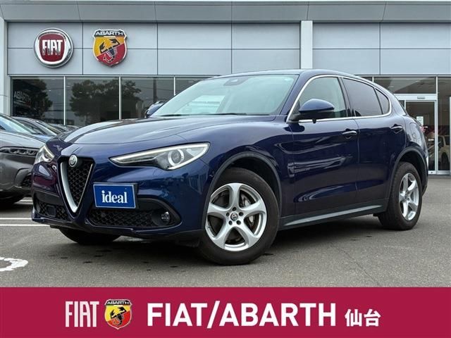 2019 ALFA Romeo STELVIO 照片 1