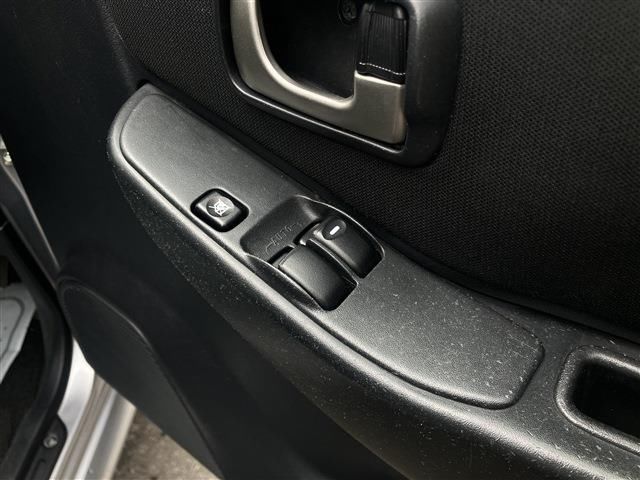 2009 Nissan KICKS thumbnail 14