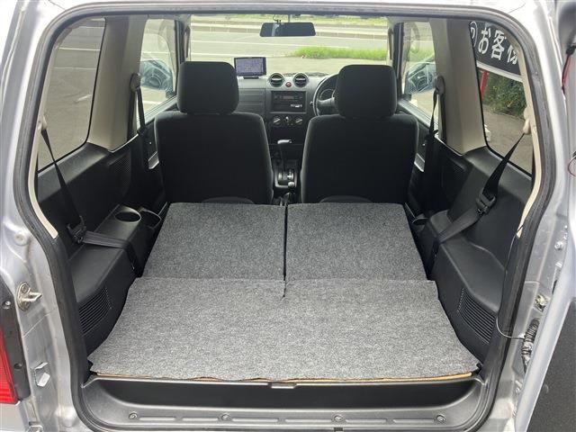 2009 Nissan KICKS thumbnail 12