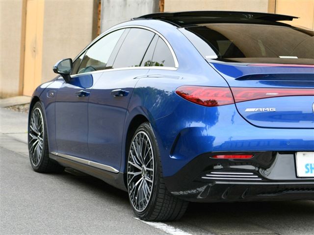 2023 Mercedes-BENZ EQE AMG — миниатюра 11