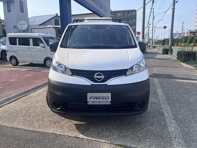 2026 Nissan NV200VANETTE WAGON 照片 2