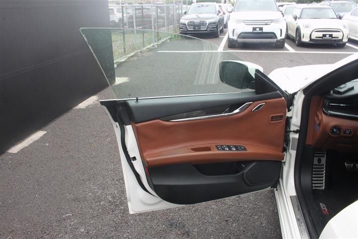 2015 Maserati QUATTROPORTE 缩略图 15