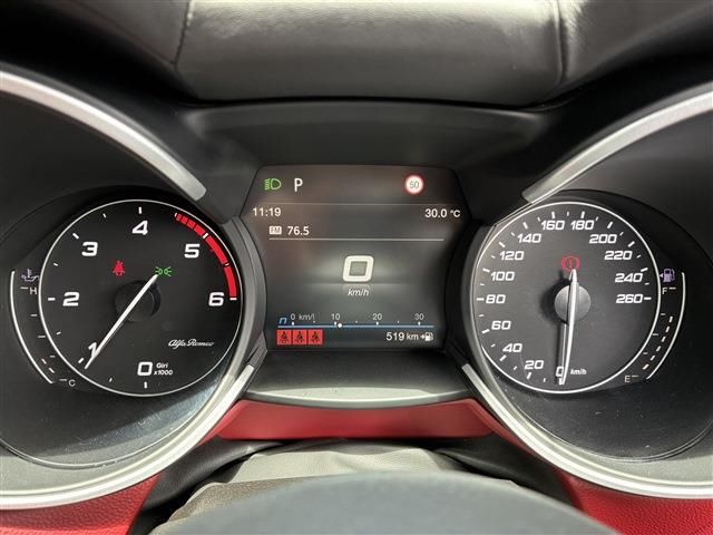 2021 ALFA Romeo STELVIO 缩略图 17
