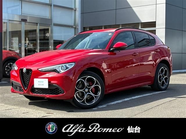 2022 ALFA Romeo STELVIO 照片 1