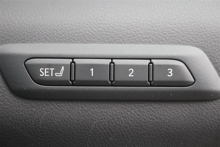 صورة مصغرة 27 لـ 2018 Lexus UX