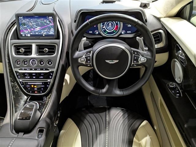 صورة 5 لـ 2017 Aston Martin DB11