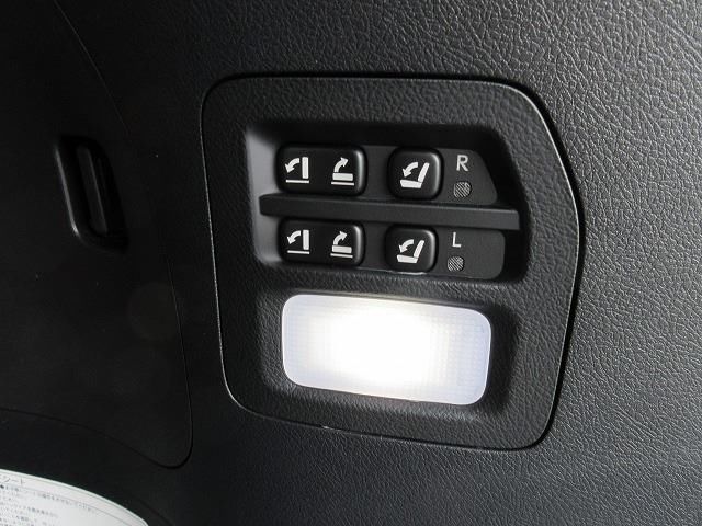 صورة مصغرة 28 لـ 2016 Lexus LX