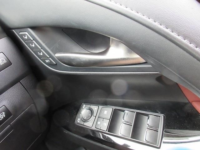 صورة مصغرة 15 لـ 2016 Lexus LX